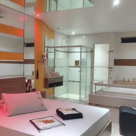 Motel La Folia Ribeirao Preto Bagian luar foto