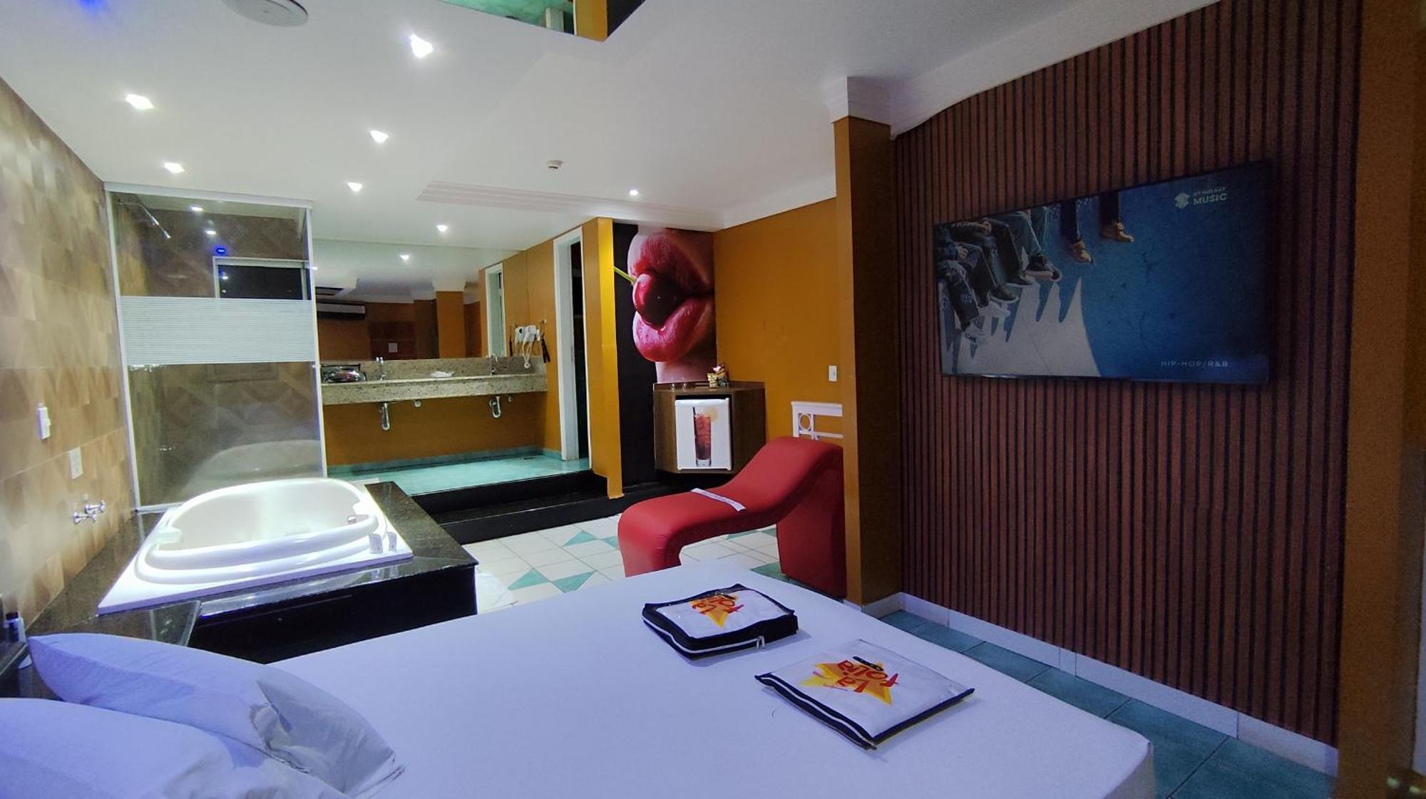Motel La Folia Ribeirao Preto Bagian luar foto